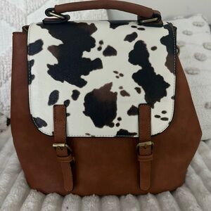Stylish Cow Print Vegan Leather Jen & CO MINT COND